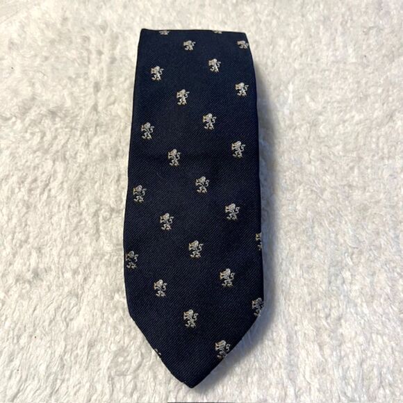 Vintage Sims Ltd Black Gray Embroidered Animal 100% Silk Necktie - Picture 1 of 3
